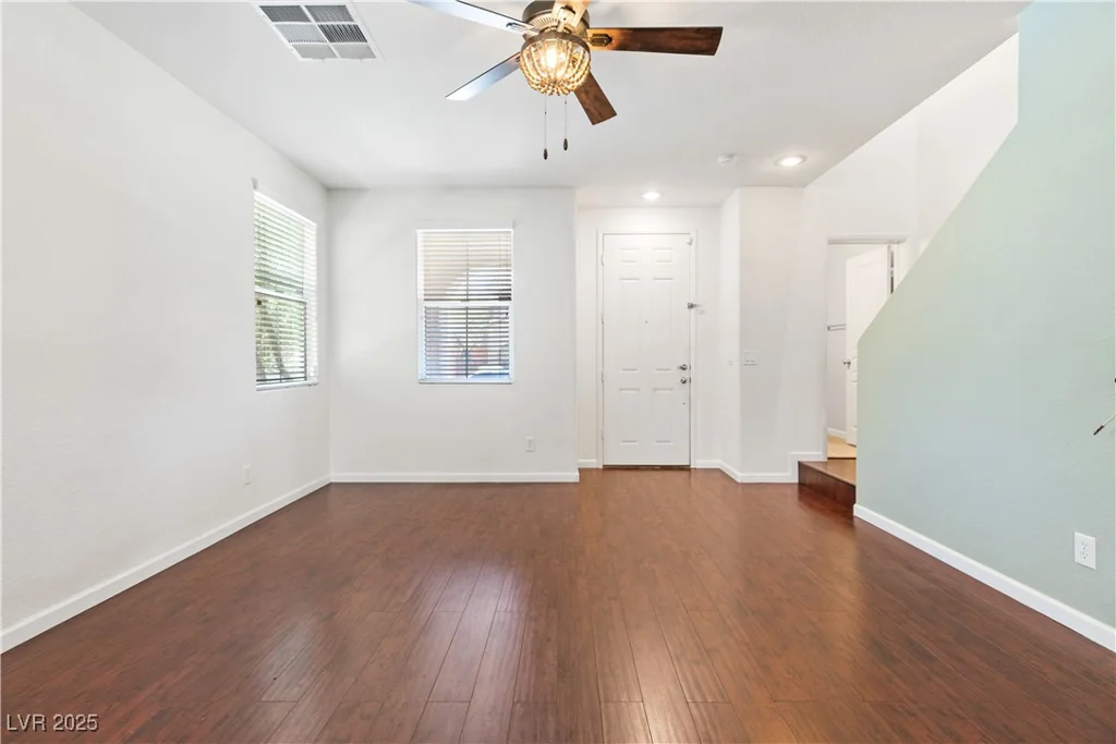 7238 Neches, Las Vegas, NV 89179