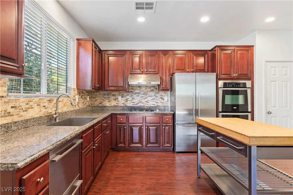 7238 Neches, Las Vegas, NV 89179