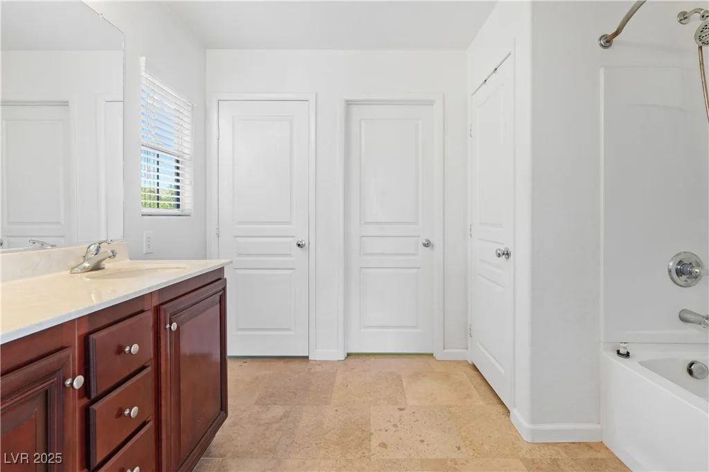7238 Neches, Las Vegas, NV 89179