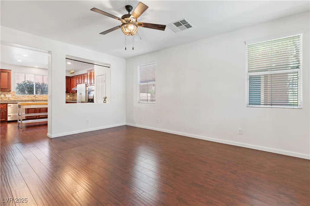 7238 Neches, Las Vegas, NV 89179