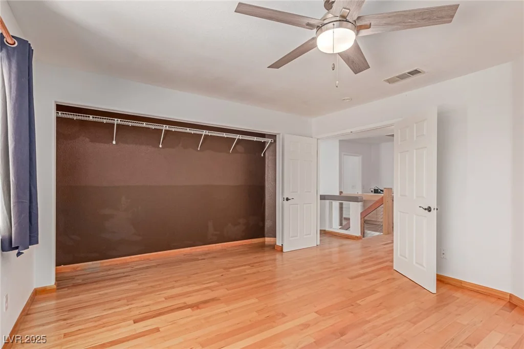 8845 Hampton Green, Las Vegas, NV 89129