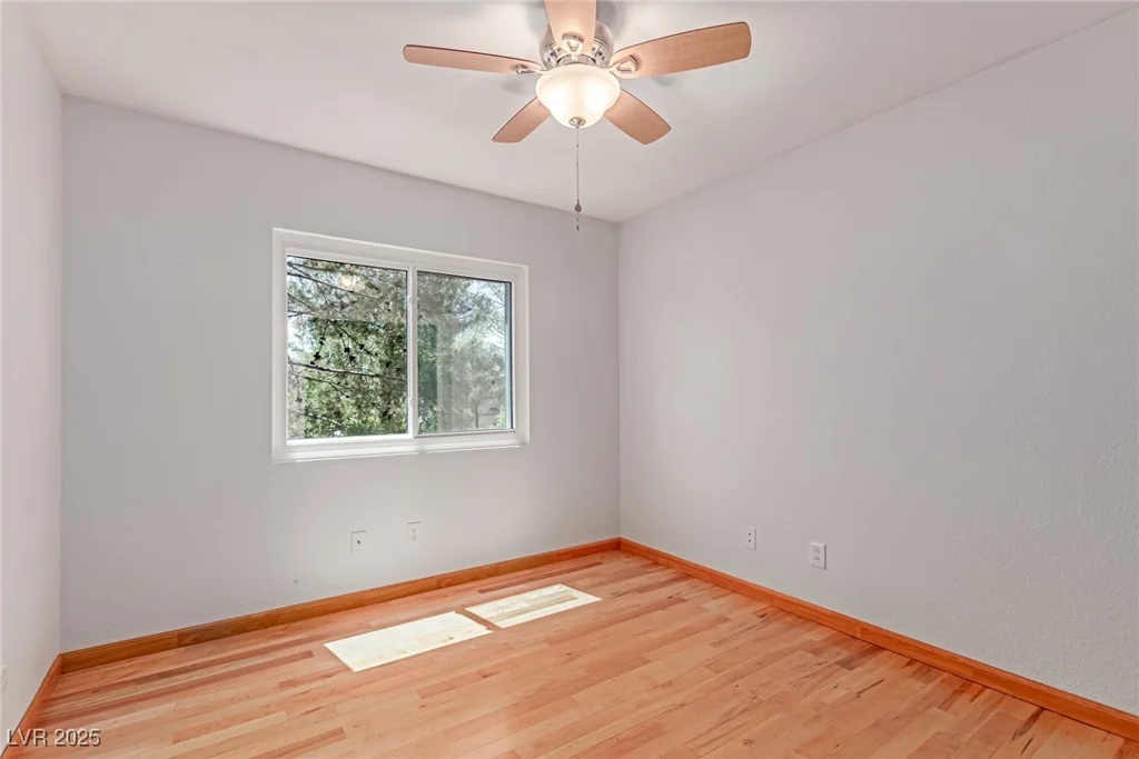 8845 Hampton Green, Las Vegas, NV 89129