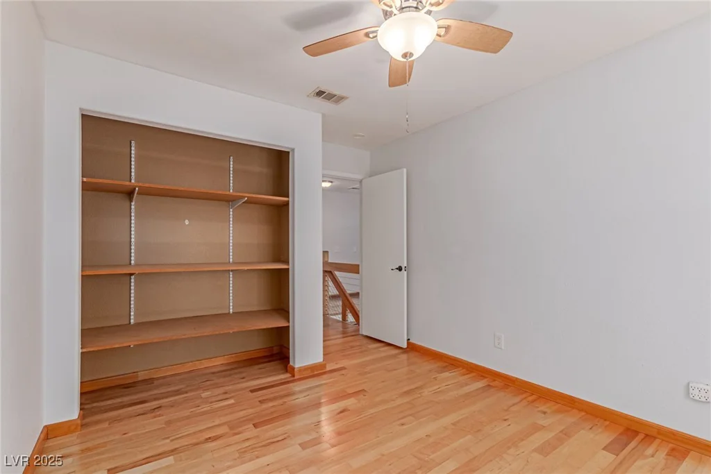 8845 Hampton Green, Las Vegas, NV 89129