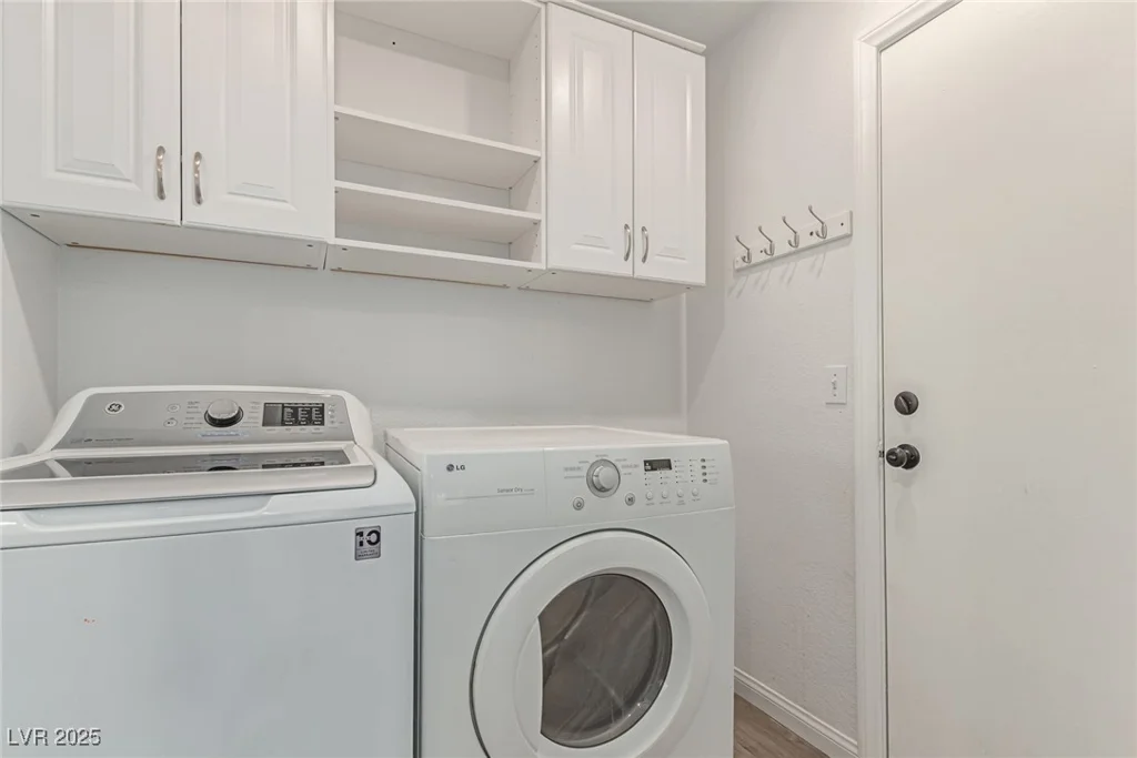 8845 Hampton Green, Las Vegas, NV 89129
