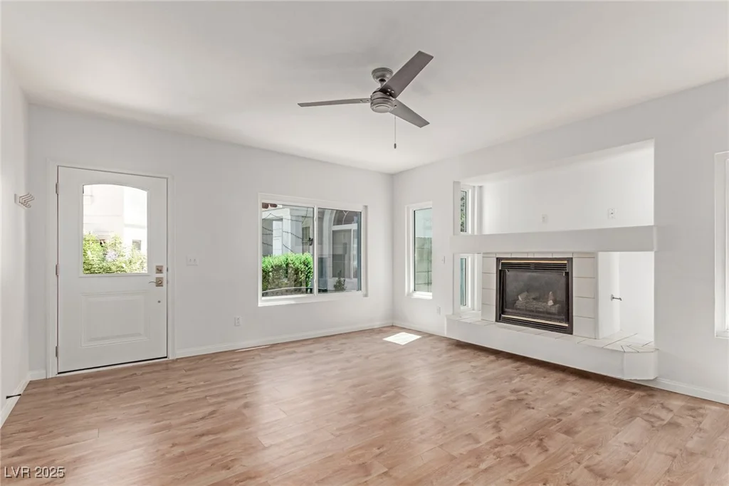 8845 Hampton Green, Las Vegas, NV 89129