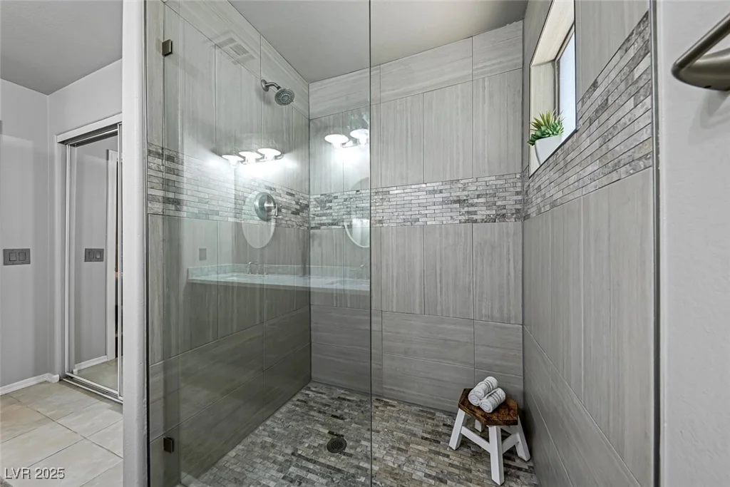 9721 Tiaquinn, Las Vegas, NV 89129