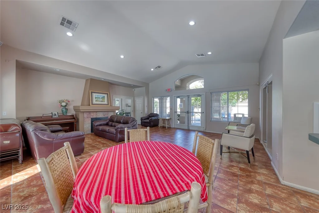9721 Tiaquinn, Las Vegas, NV 89129