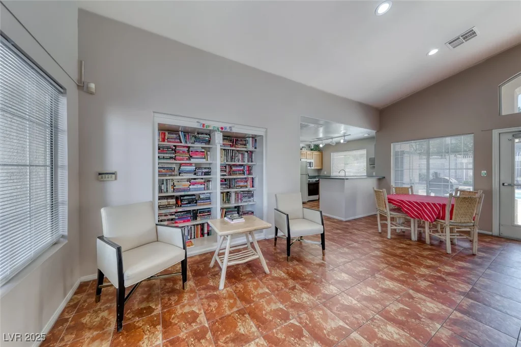 9721 Tiaquinn, Las Vegas, NV 89129