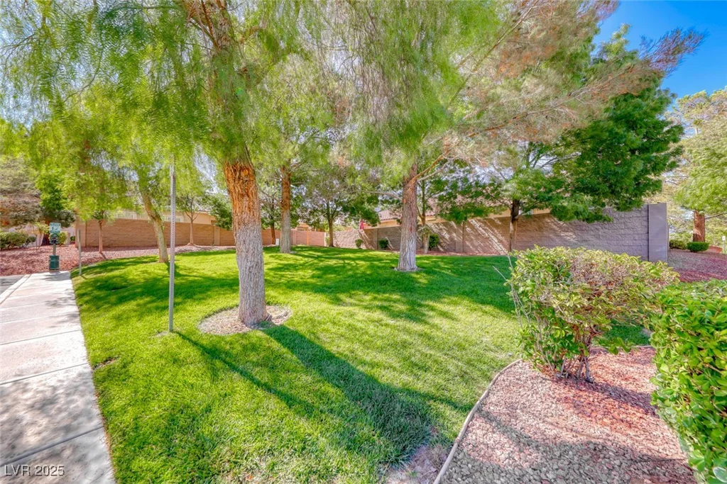 9721 Tiaquinn, Las Vegas, NV 89129