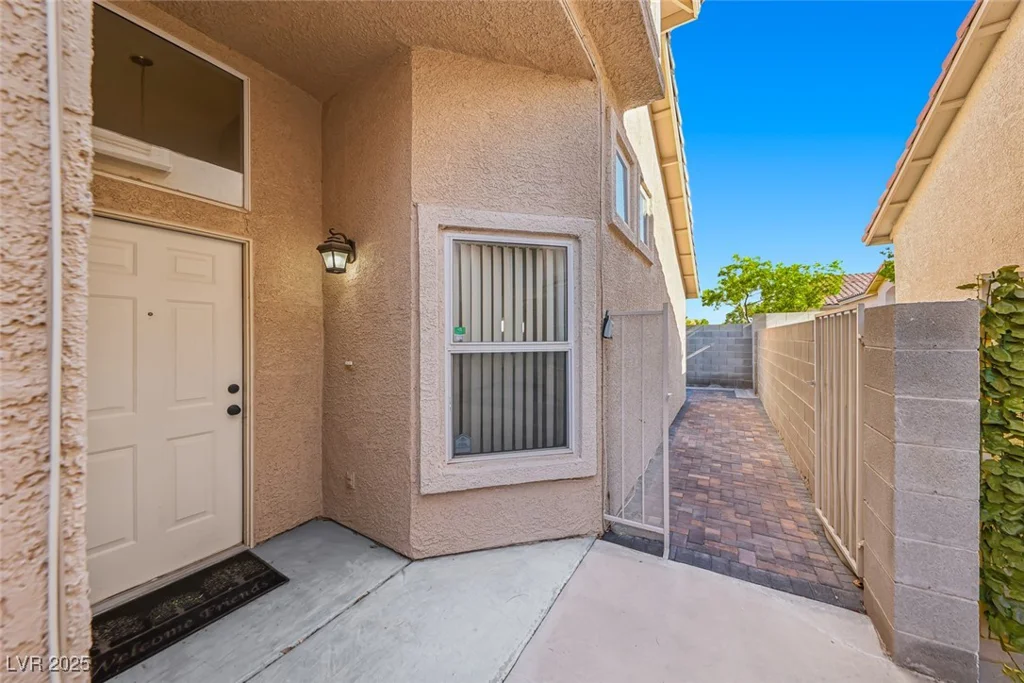 9721 Tiaquinn, Las Vegas, NV 89129