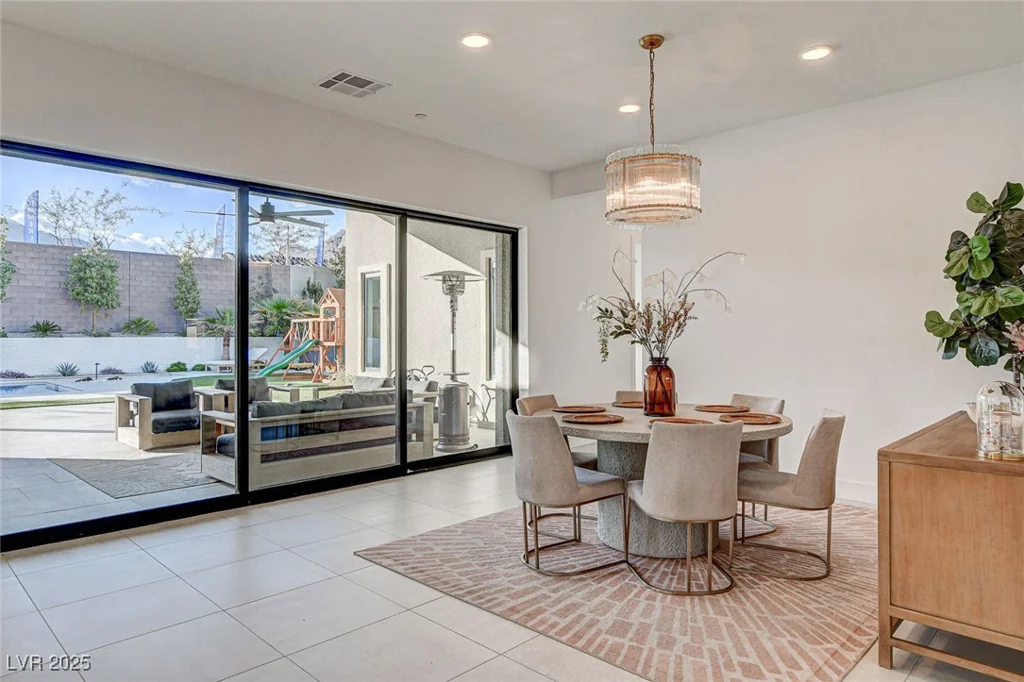 12199 Canyon Sunset, Las Vegas, NV 89138
