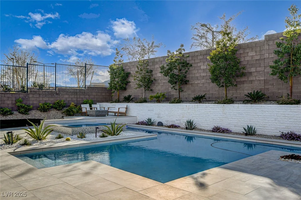 12199 Canyon Sunset, Las Vegas, NV 89138