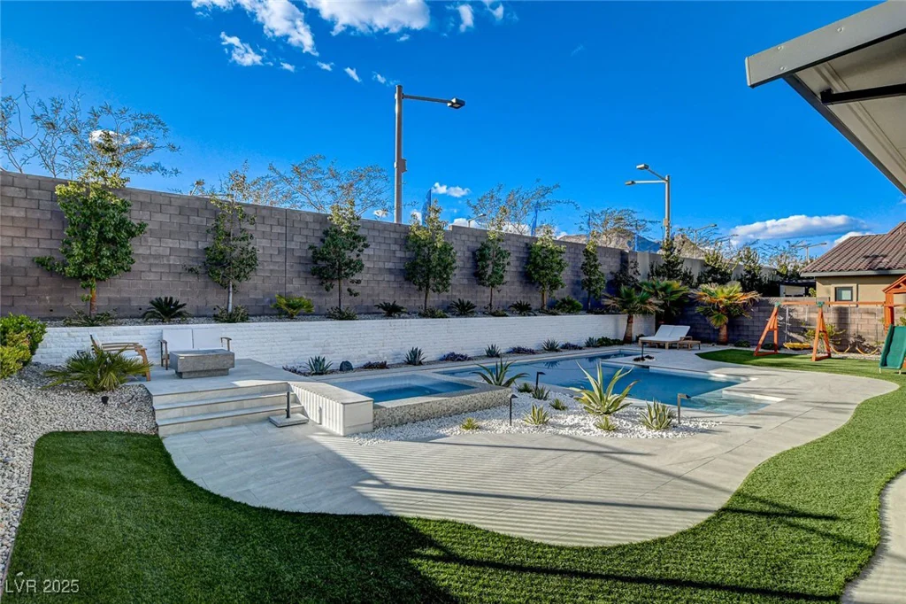 12199 Canyon Sunset, Las Vegas, NV 89138