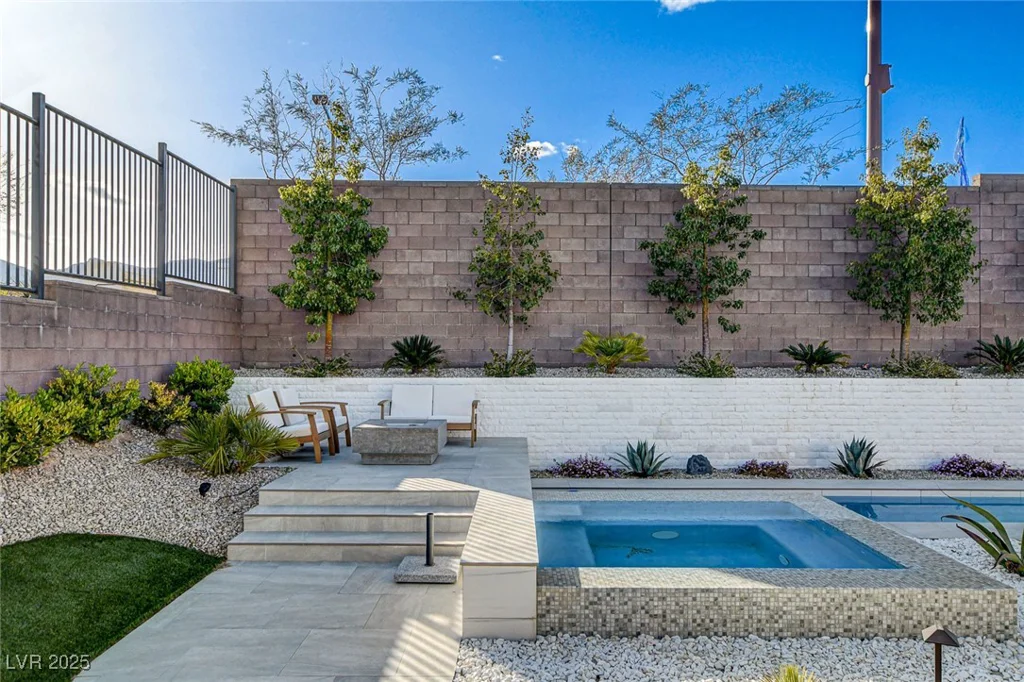 12199 Canyon Sunset, Las Vegas, NV 89138