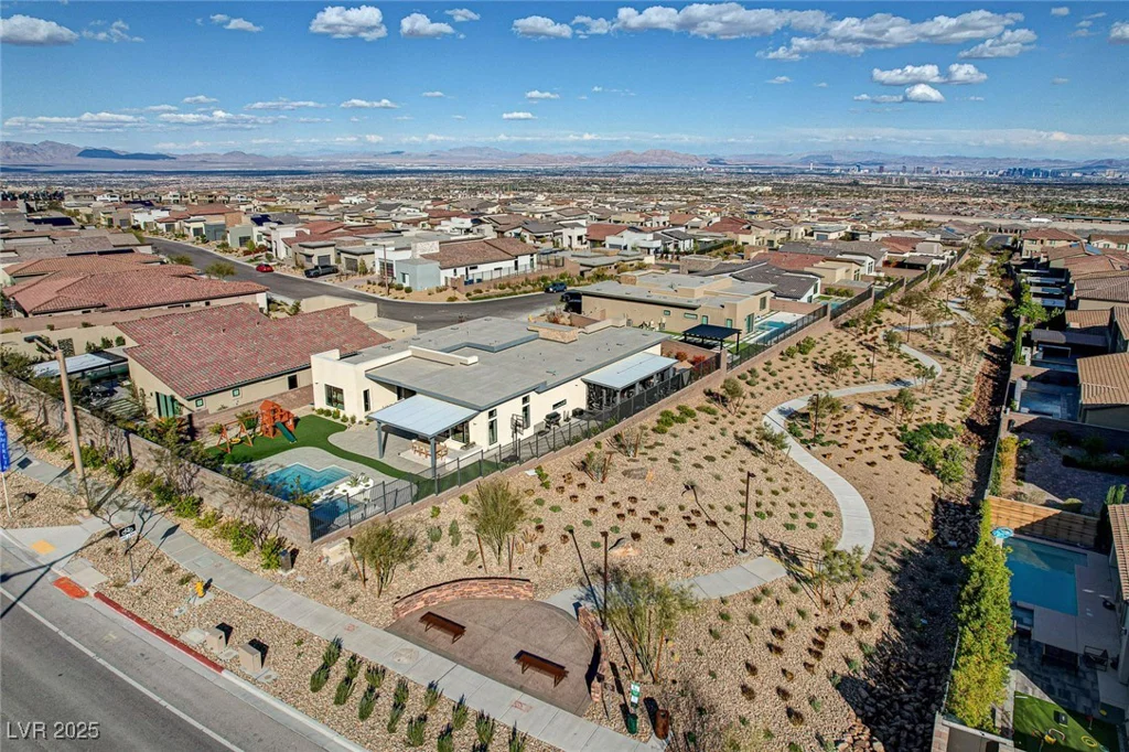 12199 Canyon Sunset, Las Vegas, NV 89138
