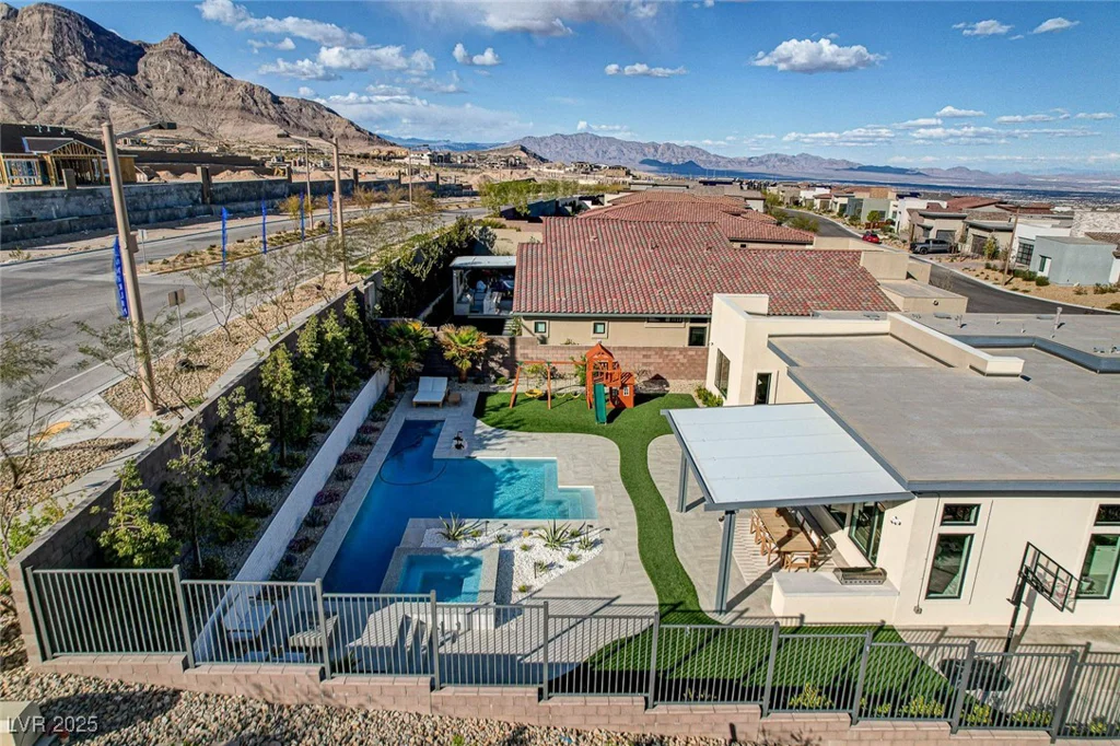 12199 Canyon Sunset, Las Vegas, NV 89138