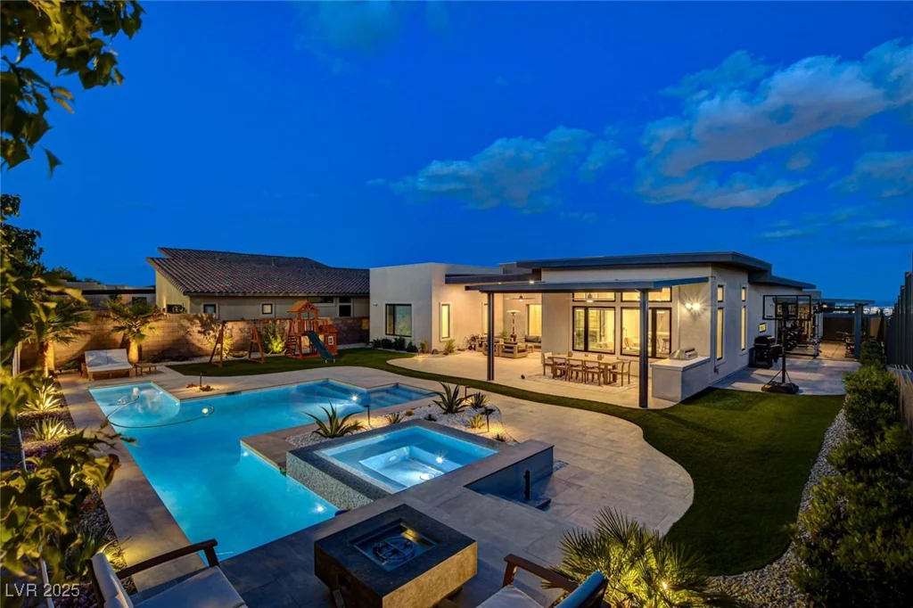 12199 Canyon Sunset, Las Vegas, NV 89138