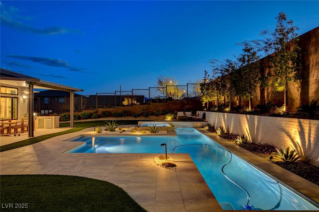 12199 Canyon Sunset, Las Vegas, NV 89138