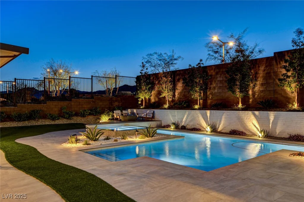 12199 Canyon Sunset, Las Vegas, NV 89138