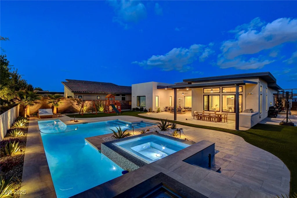12199 Canyon Sunset, Las Vegas, NV 89138