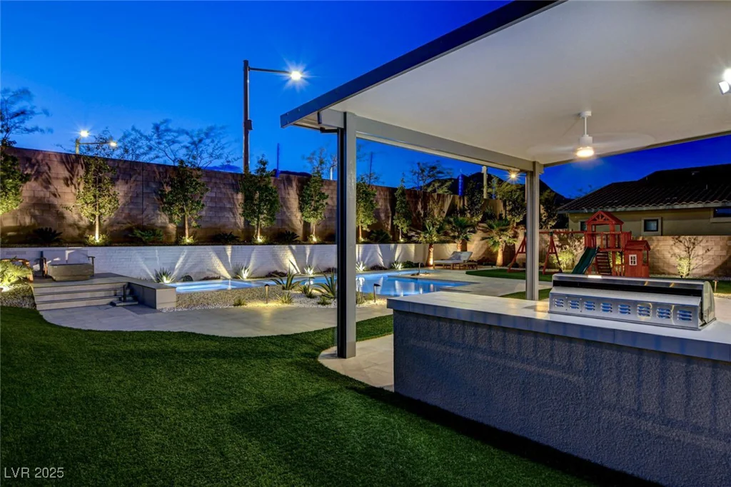 12199 Canyon Sunset, Las Vegas, NV 89138