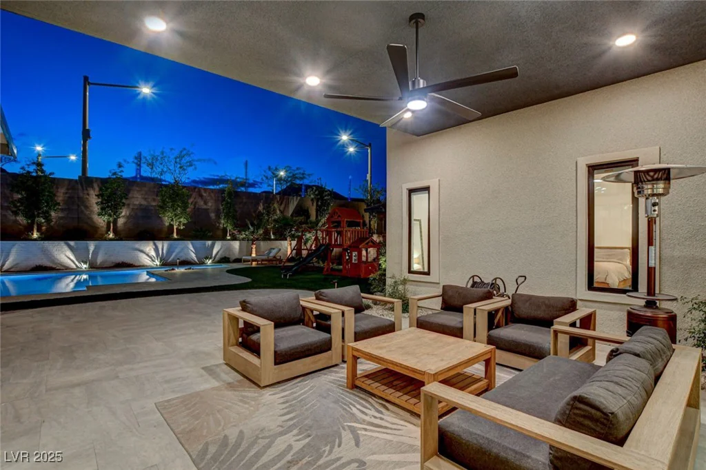 12199 Canyon Sunset, Las Vegas, NV 89138