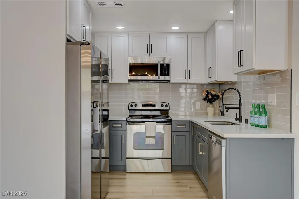5020 Village, Las Vegas, NV 89142