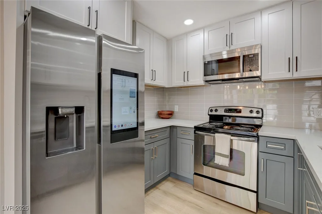 5020 Village, Las Vegas, NV 89142