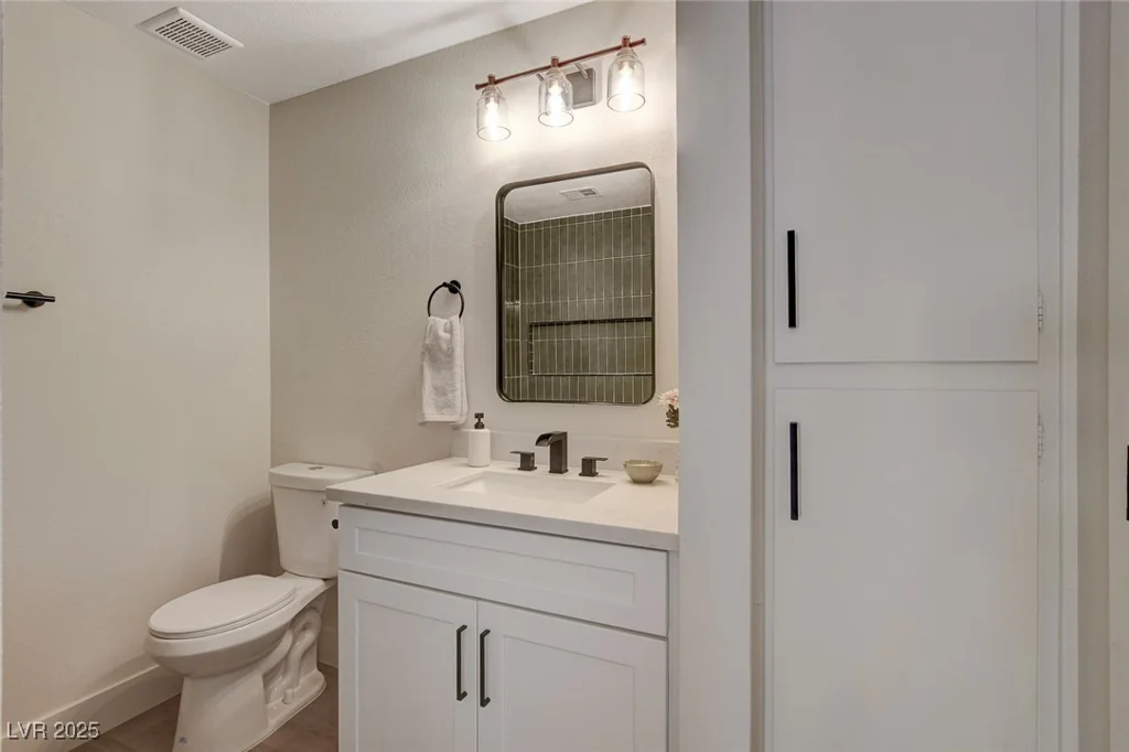 5020 Village, Las Vegas, NV 89142
