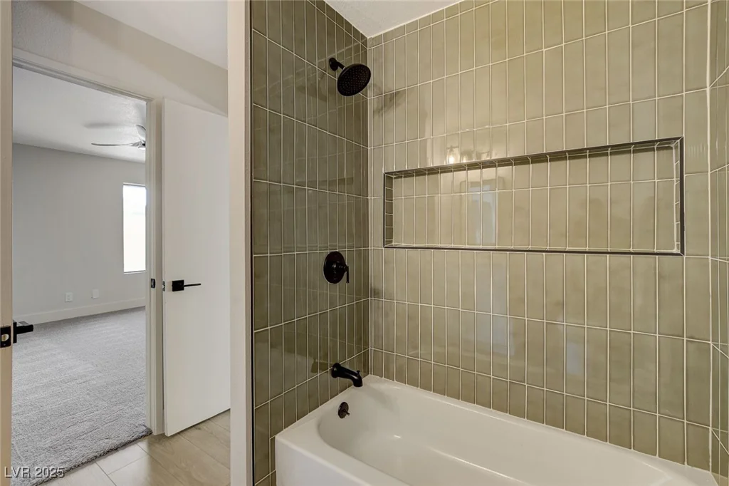 5020 Village, Las Vegas, NV 89142