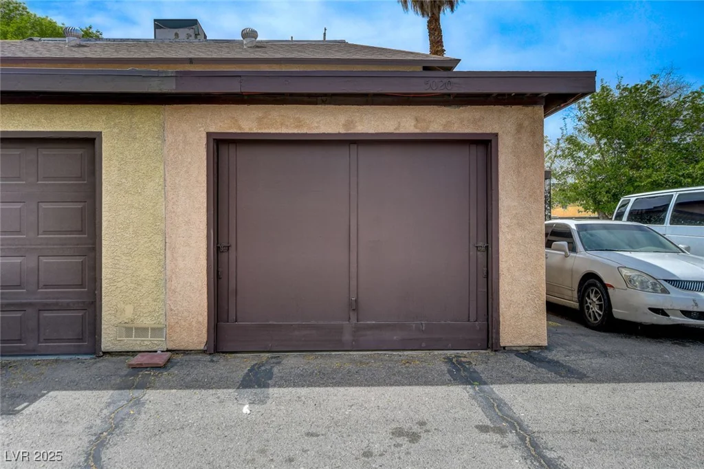 5020 Village, Las Vegas, NV 89142