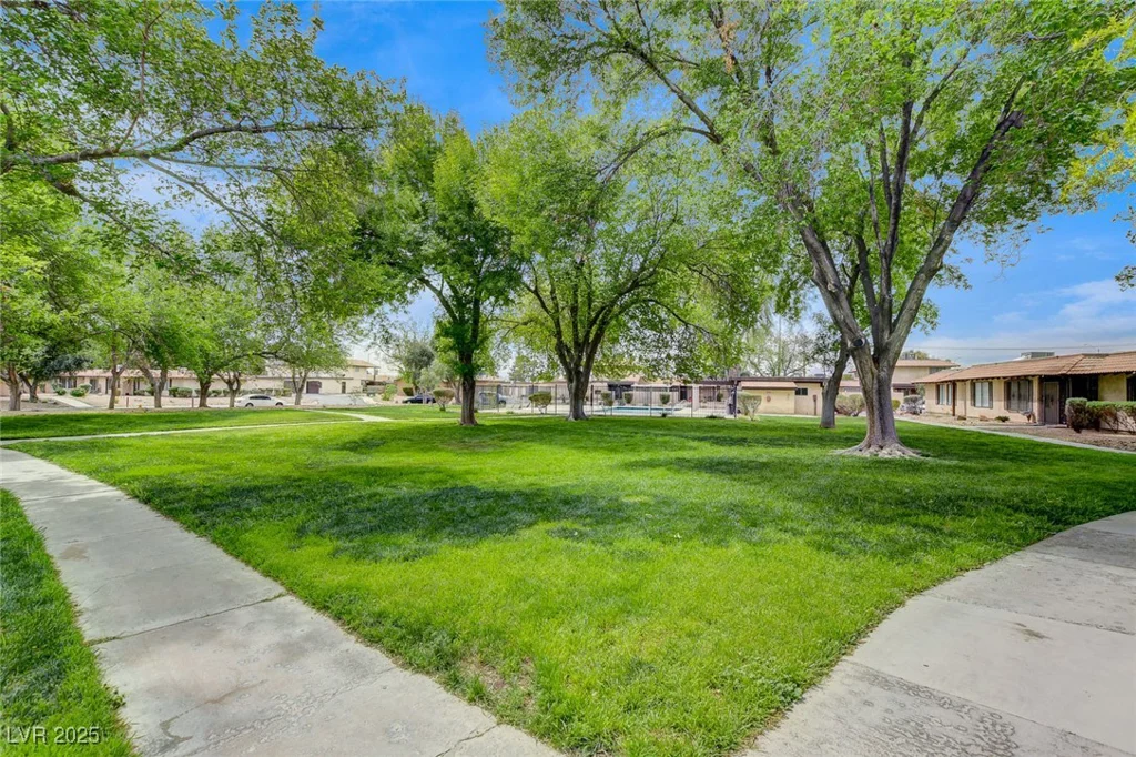 5020 Village, Las Vegas, NV 89142