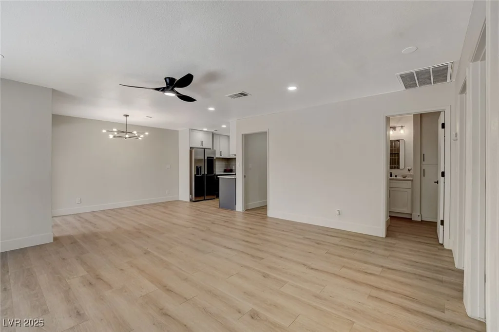 5020 Village, Las Vegas, NV 89142