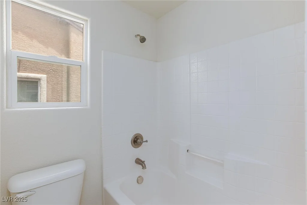 11221 Victoria Medici, Las Vegas, NV 89141