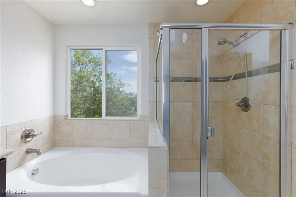 11221 Victoria Medici, Las Vegas, NV 89141