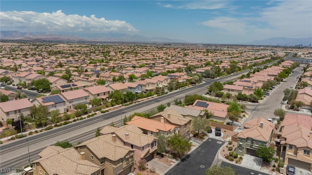 11221 Victoria Medici, Las Vegas, NV 89141