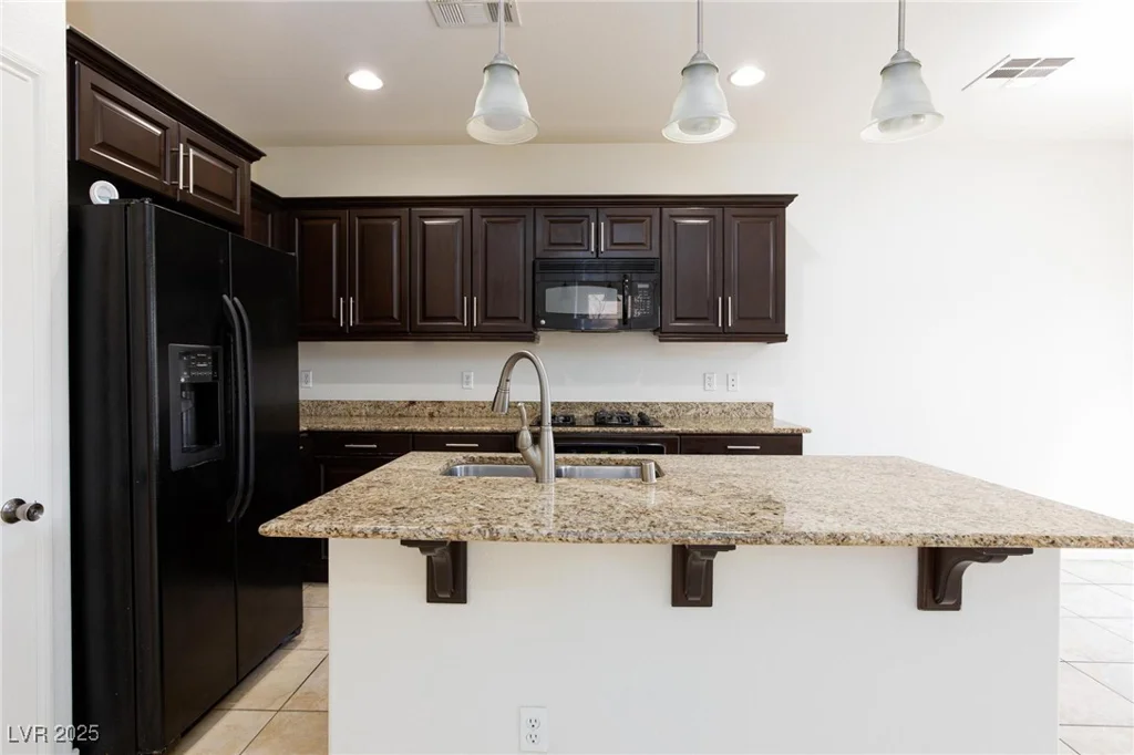 11221 Victoria Medici, Las Vegas, NV 89141