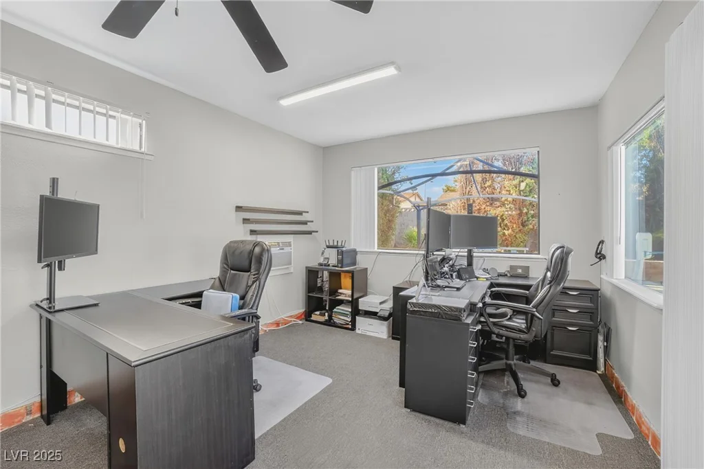 6420 Singingwood, Las Vegas, NV 89107
