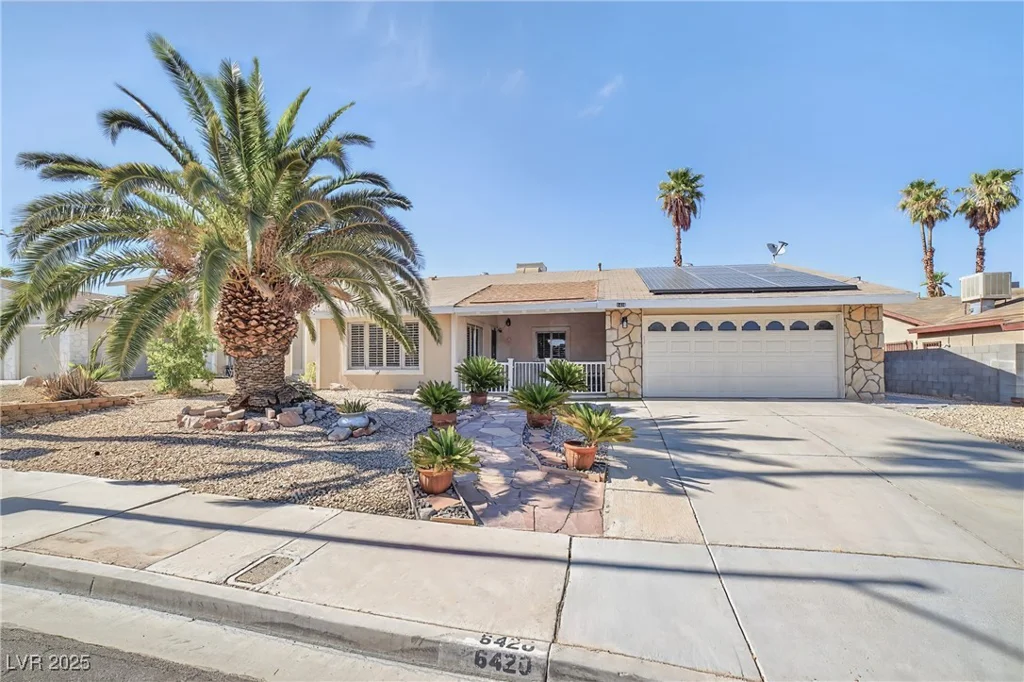 6420 Singingwood, Las Vegas, NV 89107