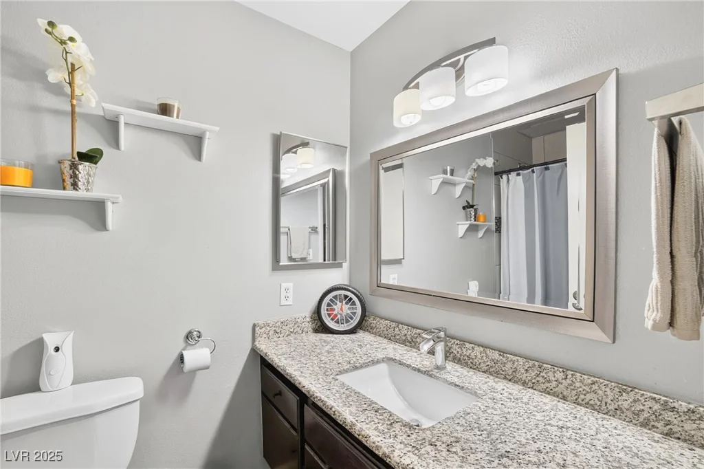 6420 Singingwood, Las Vegas, NV 89107