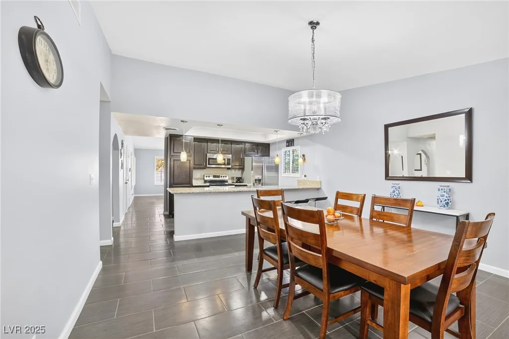6420 Singingwood, Las Vegas, NV 89107