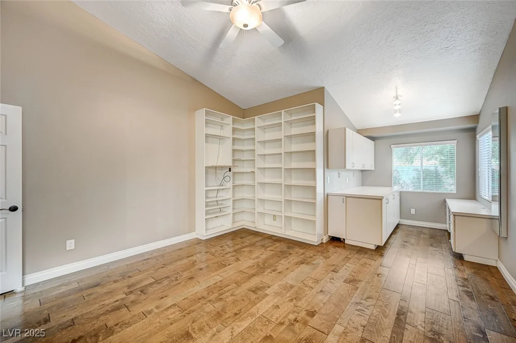 2002 Big Bend Way, Henderson, NV 89074