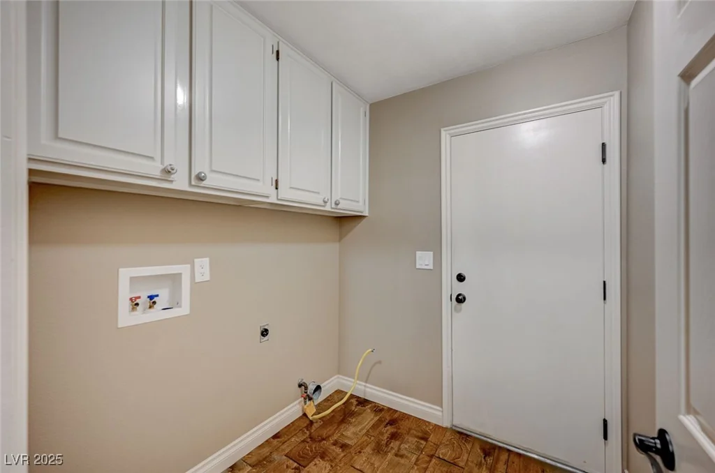 2002 Big Bend Way, Henderson, NV 89074