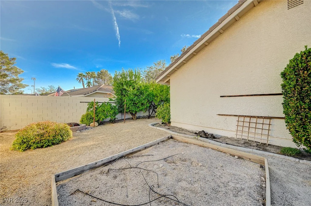 2002 Big Bend Way, Henderson, NV 89074