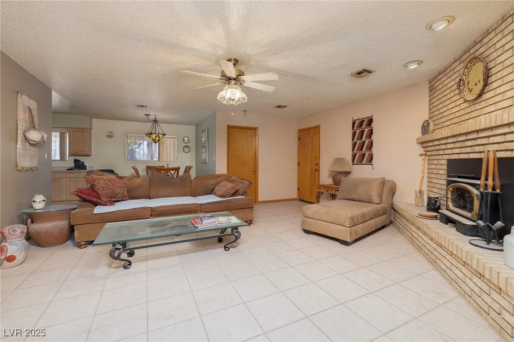 6024 Dorrell, Las Vegas, NV 89131