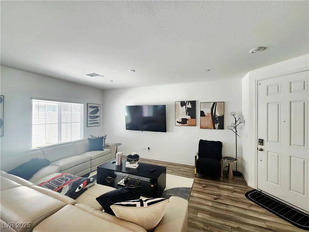7308 Decatur, Las Vegas, NV 89131
