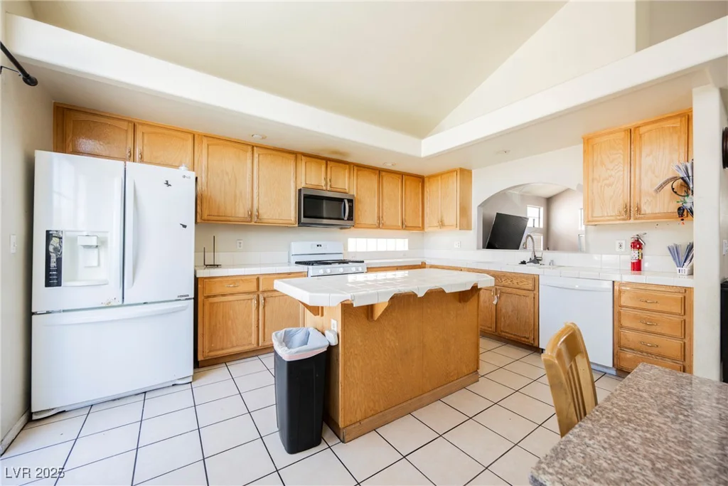 2524 Claridge, Henderson, NV 89074