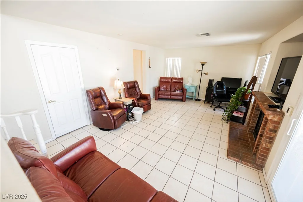 2524 Claridge, Henderson, NV 89074