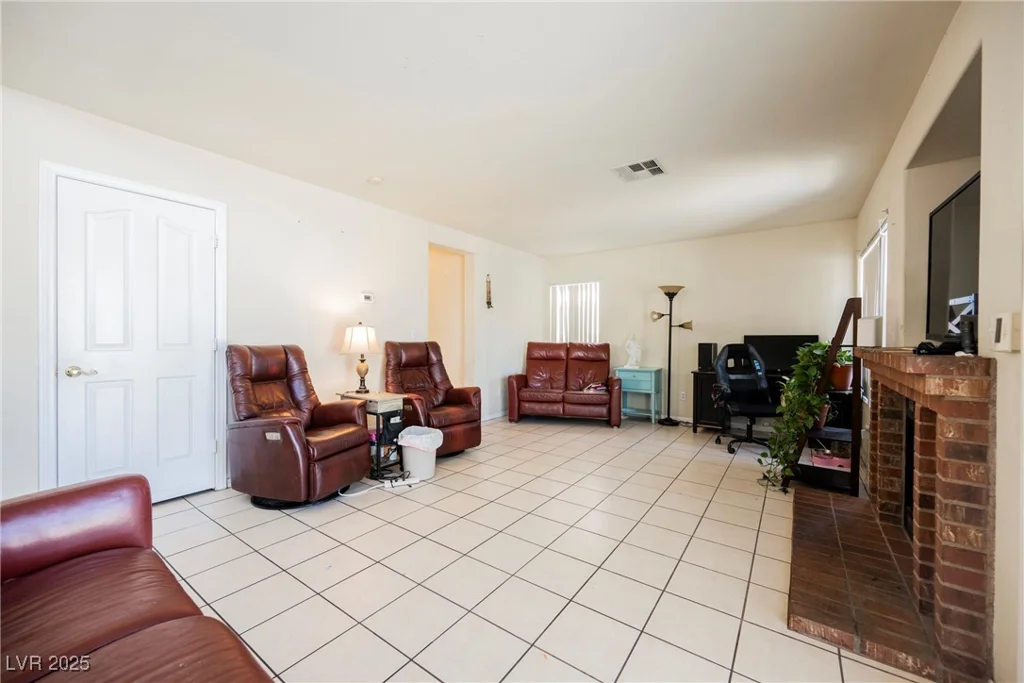 2524 Claridge, Henderson, NV 89074