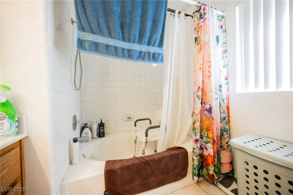 2524 Claridge, Henderson, NV 89074